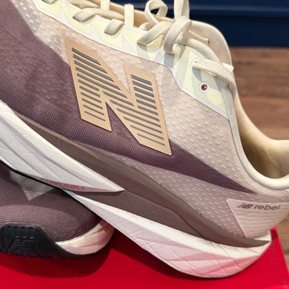 MENS NEW BALANCE SIZE 15 WIDE - Picture 7 of 9